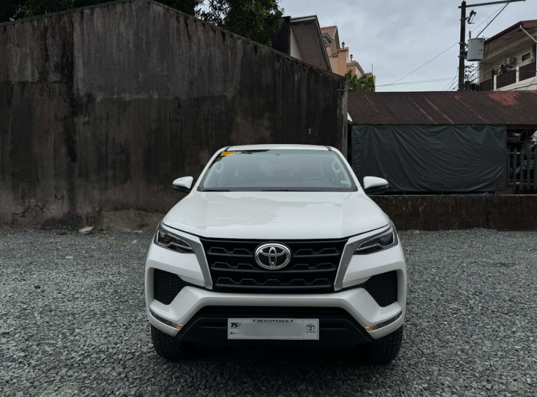 Toyota Fortuner SUV Front for Rent in Marikina City