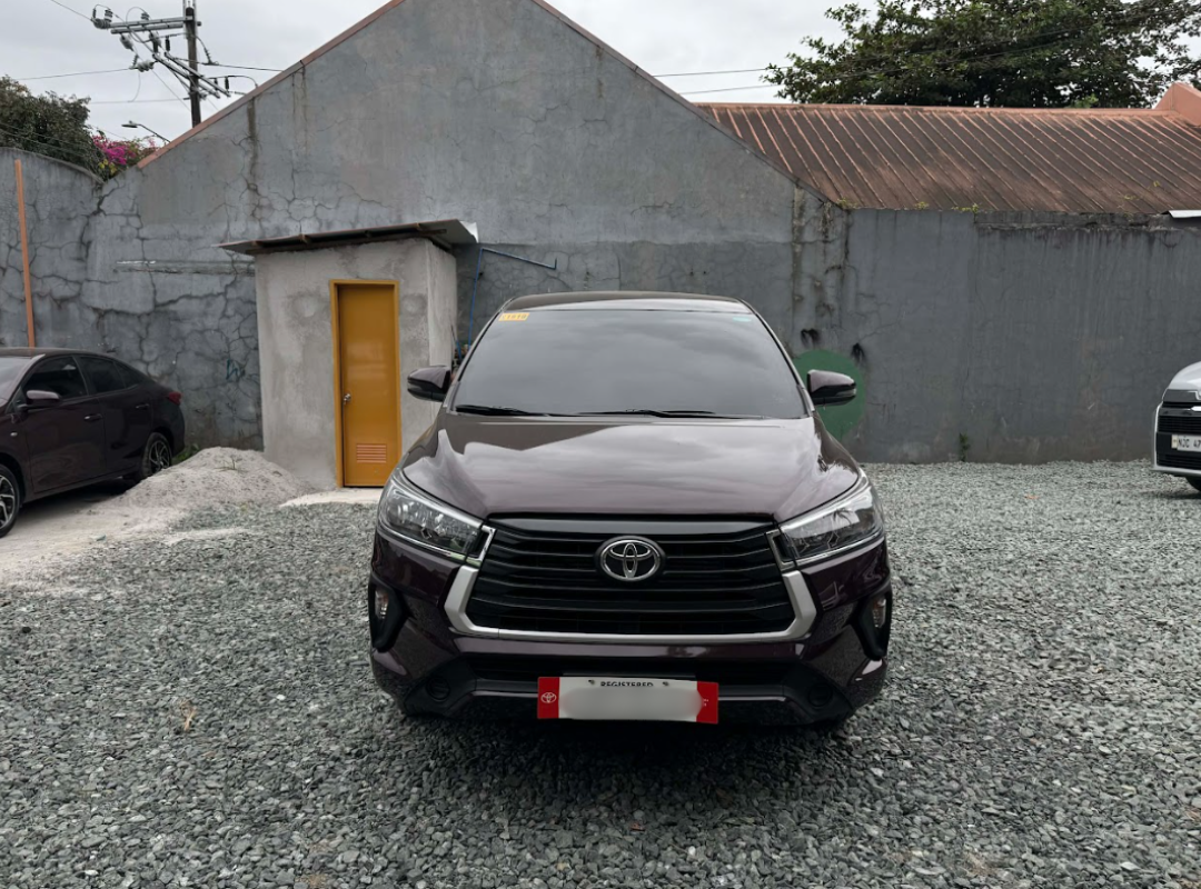 Toyota Innova Blackish Red Front MPV for Rent in Marikina City